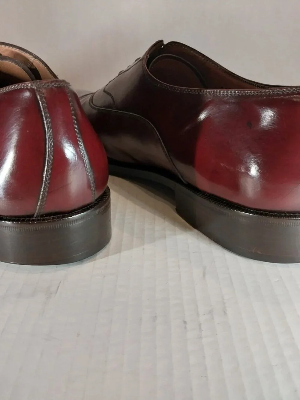 SALVATORE FERRAGAMO men's (SAVE $800) size 13 B brown Oxford.